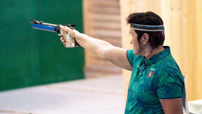 Foto: Jürgen Reber / Dank eines starken Schlussspurts sicherte sich Tatjana Klimova den Titel mit der Luftpistole Damen II.