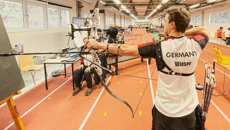 Foto: IAT / Moritz Wieser und die anderen DSB-Kaderathleten waren vor kurzem beim finalen Tuning-Lehrgang, um ihr Material perfekt einzustellen.